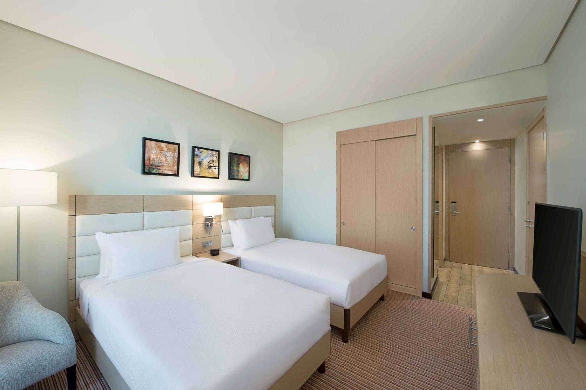 Hilton Garden Inn El-Huber Dış mekan fotoğraf